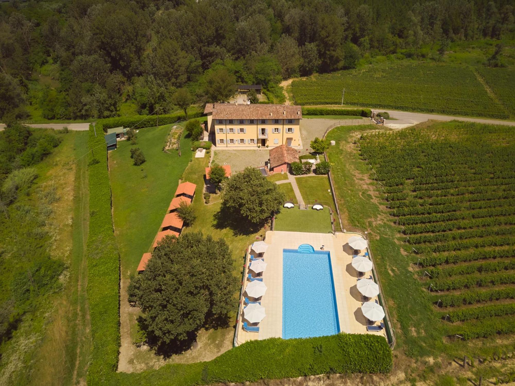 Vigna Dell'Acqua Villa Santo Stefano Belbo Exterior photo